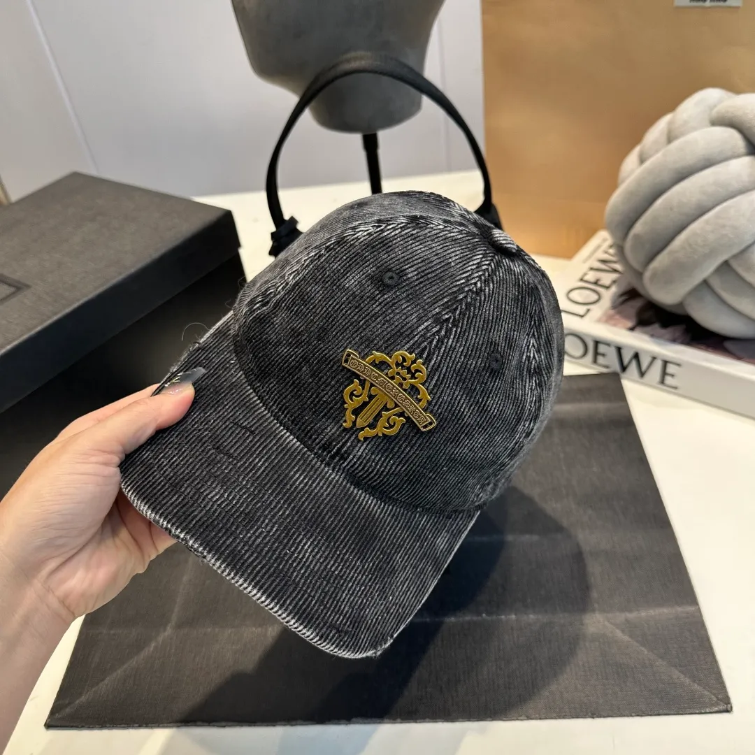 P50 Chrome Hearts 💓Early spring Korean style fashion retro distressed hole hat worn design versatile baseball cap peaked cap